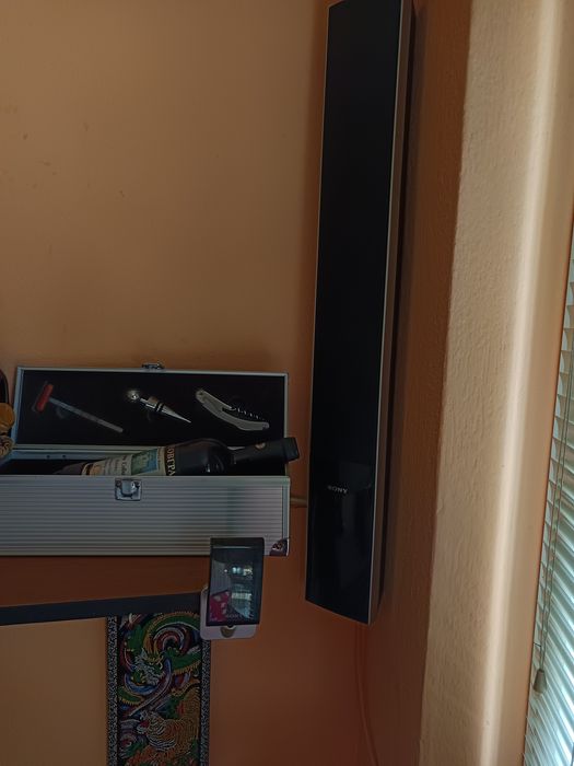 Продавам домашно киноSonyDZ830W