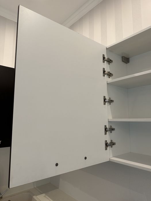 Продам кухню с техникой 4,7 м