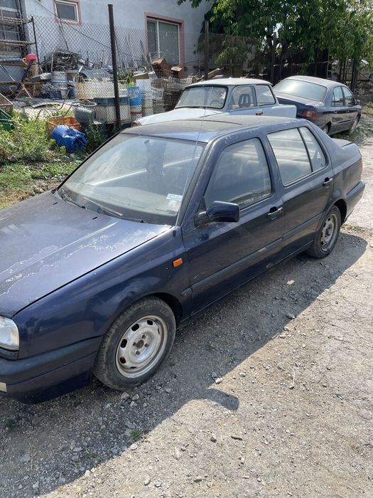 Фолксваген венто /volkswagen vento 1.8 i 1992 НА ЧАСТИ