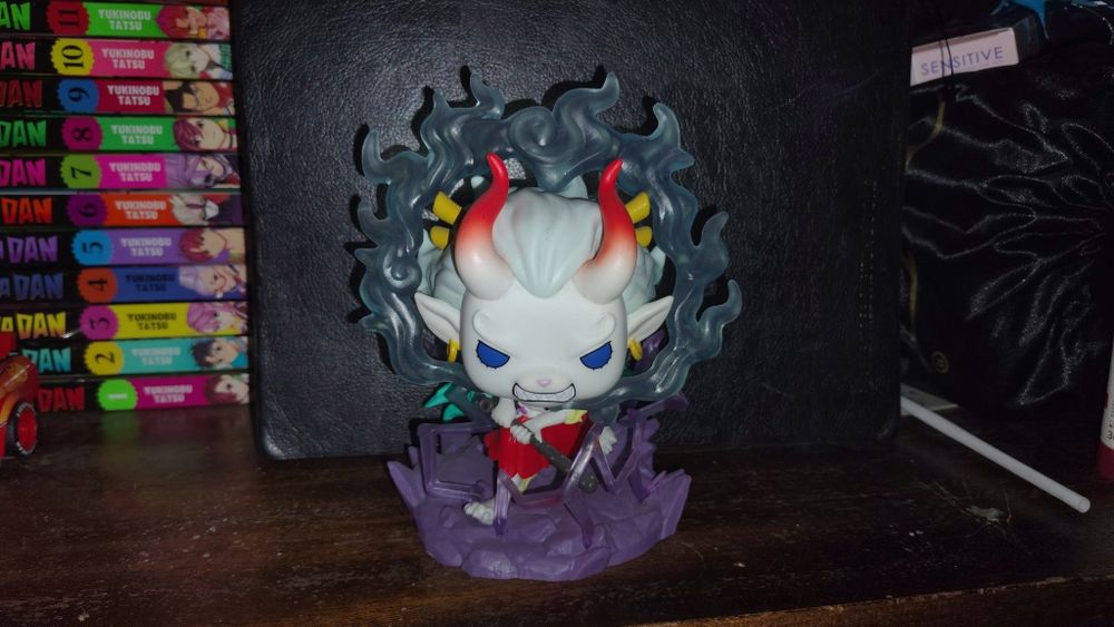 Funko pop Dolly Parton и One piece funko pops