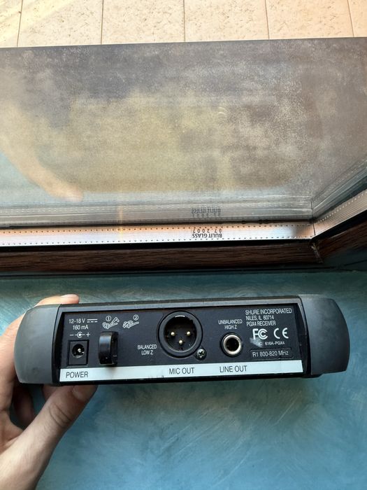 Shure SM58 Wireless – Безжичен ръчен микрофон с приемник (комплект)