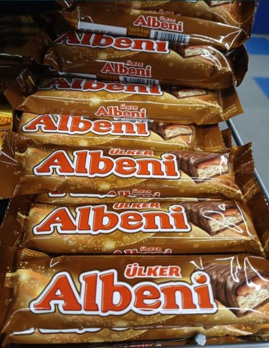 Продам! Новый. Шоколад. Альбени.ул. Валиханова 167