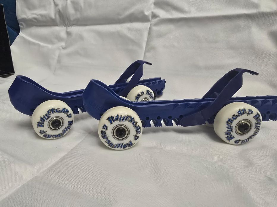 Новые роликовые чехлы возраст 4 - 9 лет.