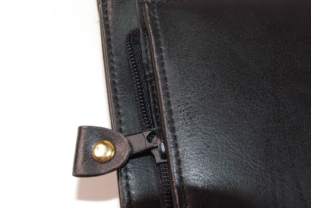 Servieta piele faux - multe compartimente, practica, eleganta, ca NOUA