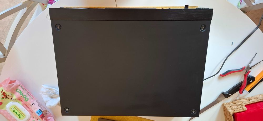 Продавам SONY CDP-X202ES