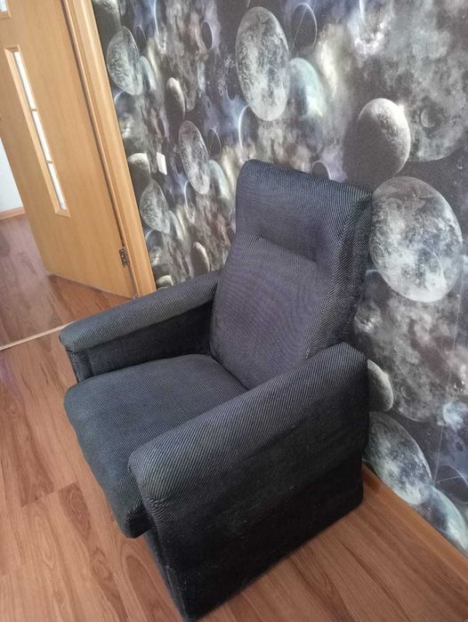 Продам два кресла