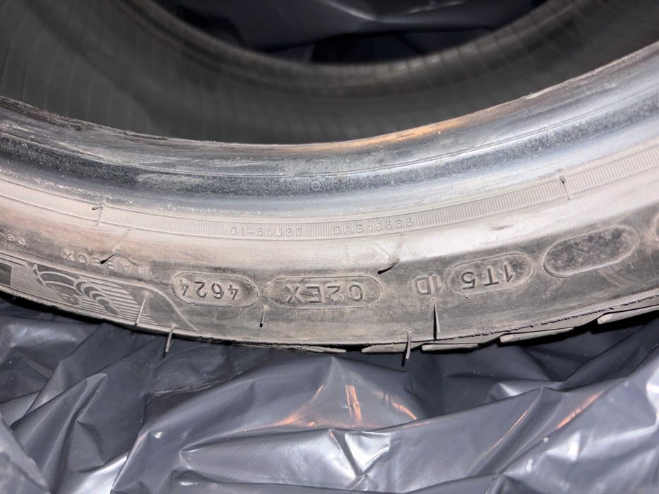 MICHELIN CROSSCLIMATE V2 275/35 R19 100Y XL