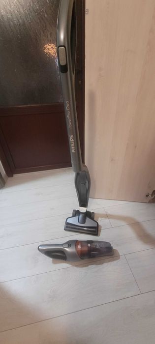 Aspirator vertical 2 in 1 Philips, fara fir