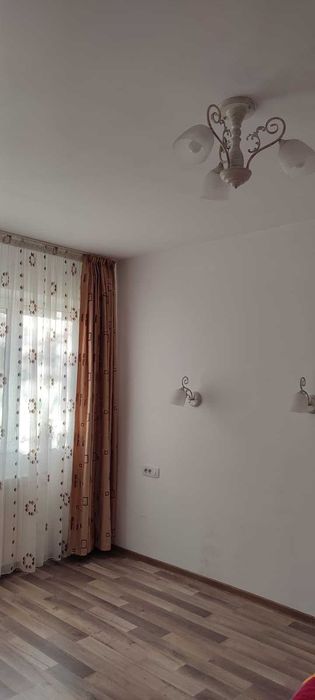 Vand apartament 2 camere