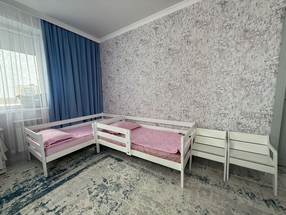 Продам 2 детские кровати в белом цвете