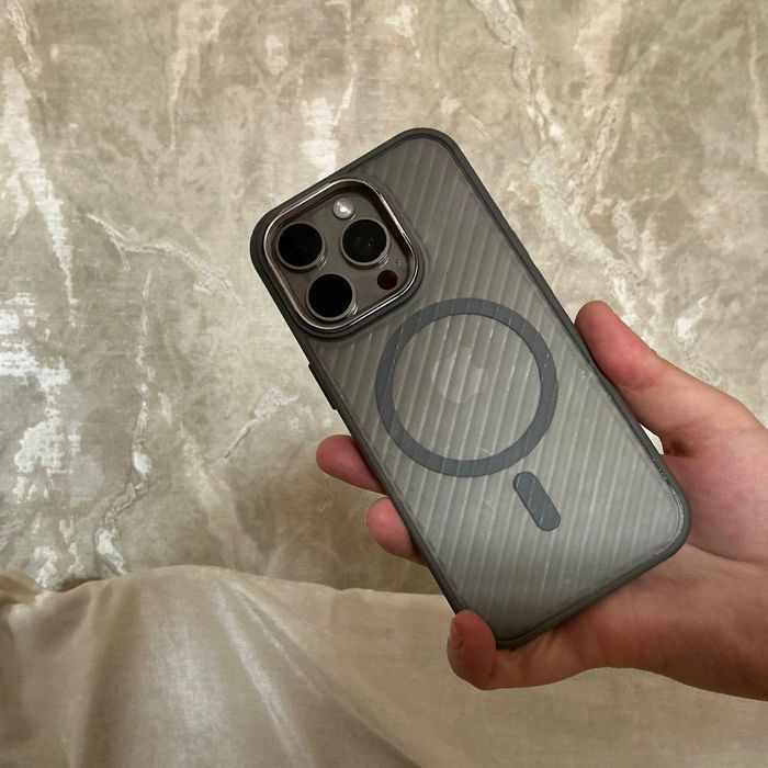 IPHONE 16 pro 8/128 GB. Аккумулятор-100%. Гарантия до 20 августа 2026