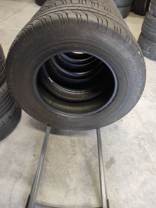 235/65/16 Континентал