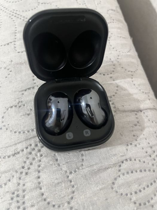 Продам наушники 22