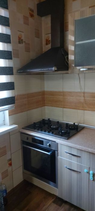 Варочная панель, духовой шкаф.