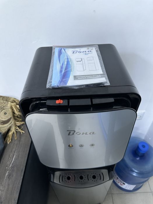 Кулер (бойлер,диспенсер) для воды