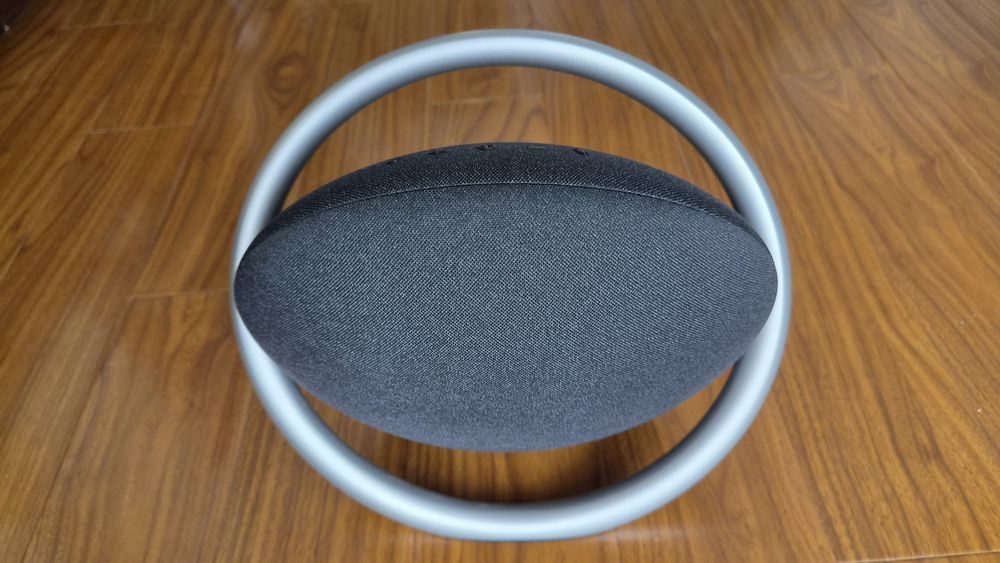 Harman Kardon Onyx Studio 8