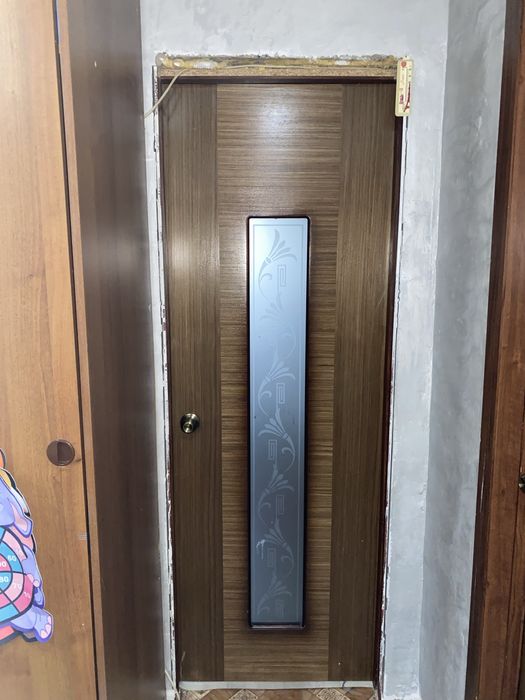 Продаю деревянные двери