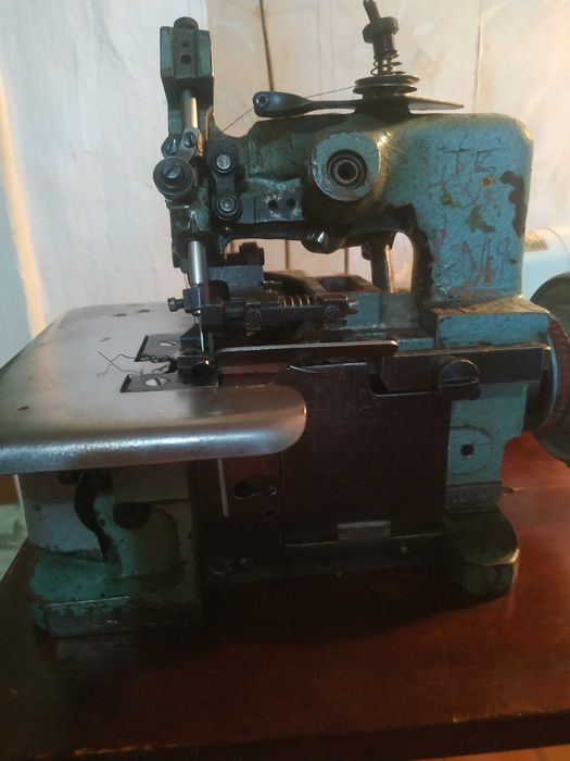 Оверлок   швейный