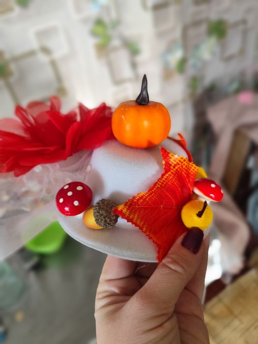 Продам шляпку для осеннего бала