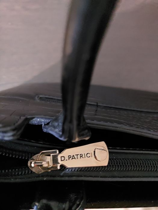 Продам новую сумку d.patrici