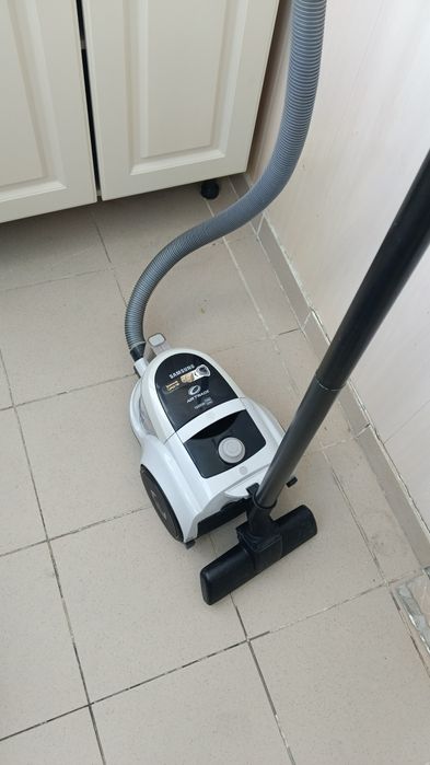 Пылесос Samsung 1600w