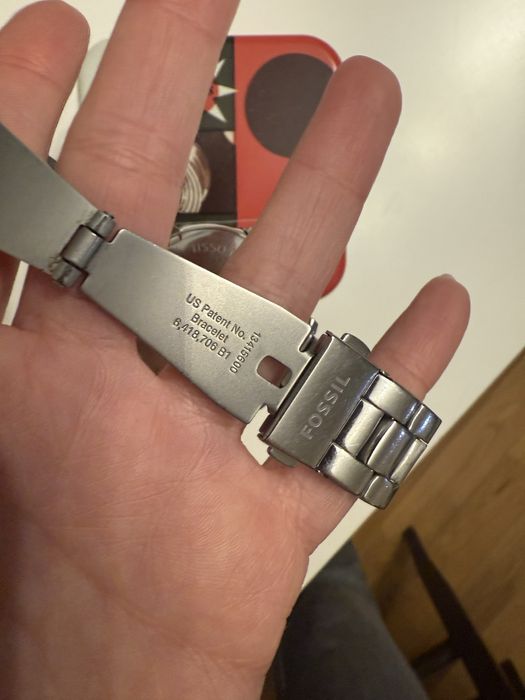Fossil часовник