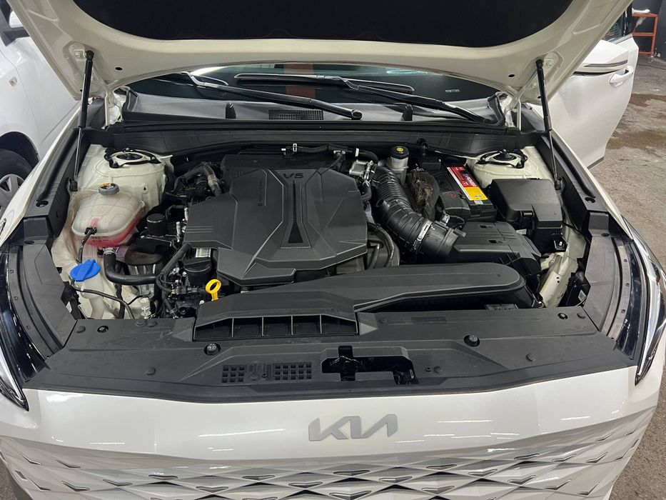 Киа к 8 Сотилади