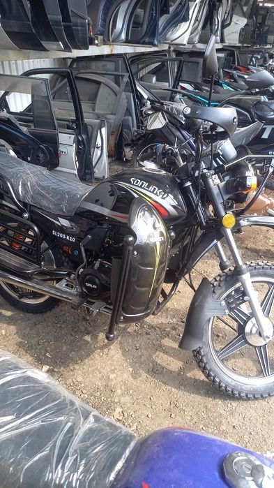 Мотоцикл 200см новыи