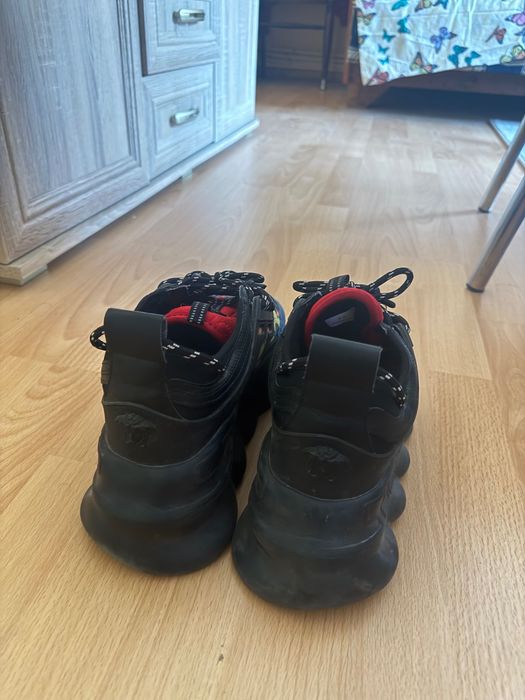 Versace Chain Reaction