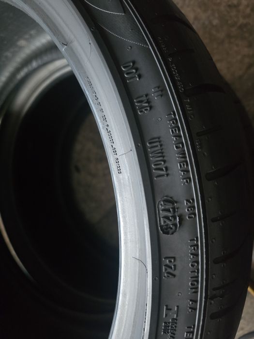 Pirelli 245/35 R19 93Y vară