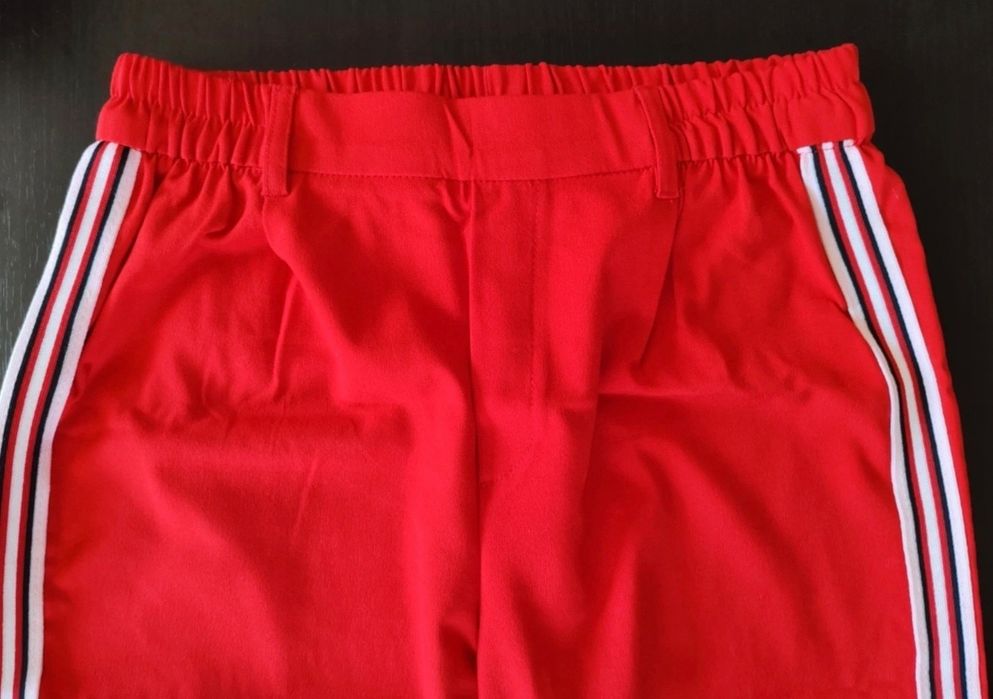 Pantaloni Bershka
