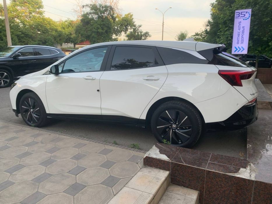 Buick Velite сотилади