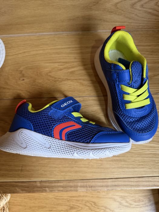 Кецове -зелени -22 н -до 28 н има обувки