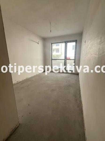 Продава се Тристаен апартамент в Пловдив, Христо Смирненски - 141 кв.м за 1043 €/кв.м - Снимка #1