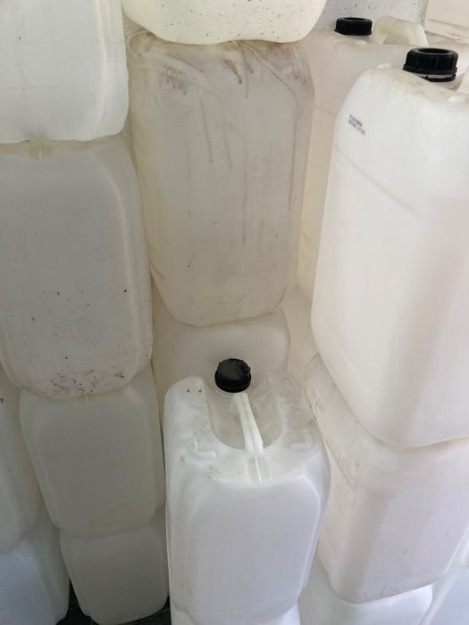 Пластмасови Туби 20 литра