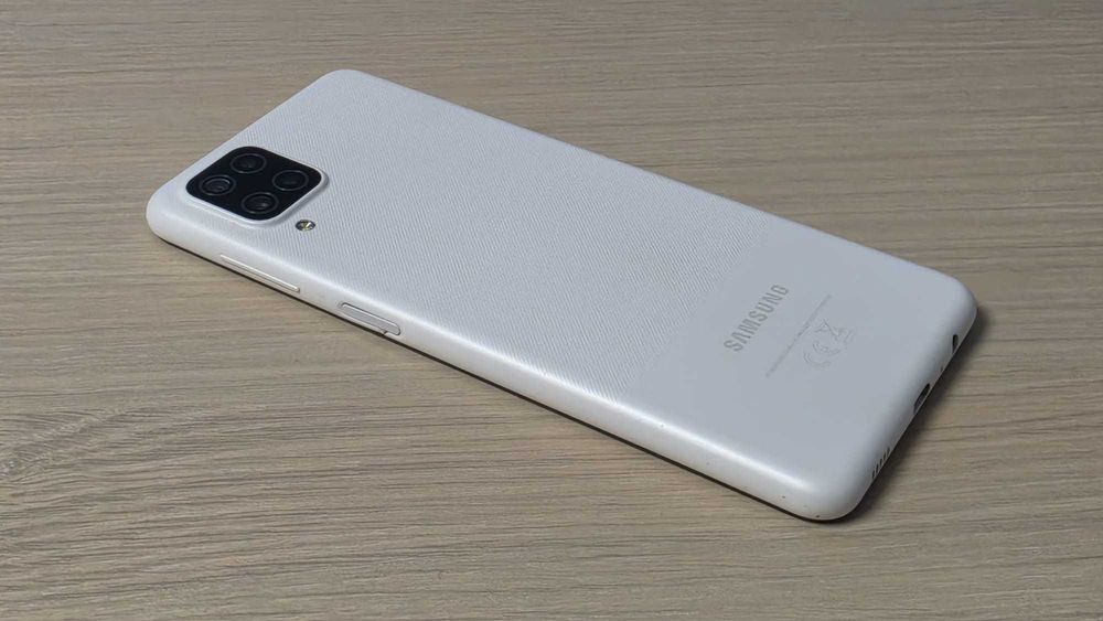 Samsung Galaxy A12 – Arată și funcționează impecabil / Liber de rețea