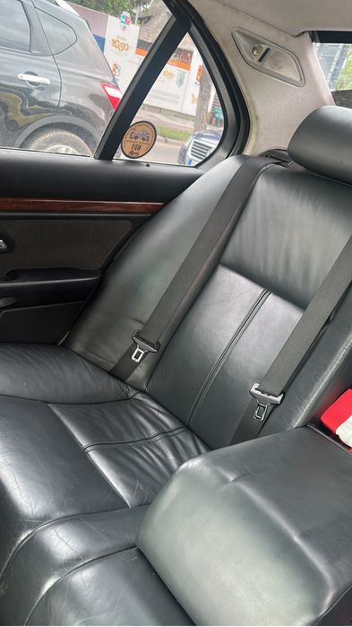 BMW e39 528iA de fabrica