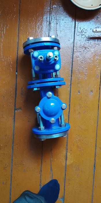 Водонопорныи кран