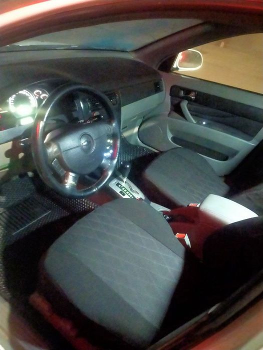 Arenda Lasseti 2010 ,sotilmidi