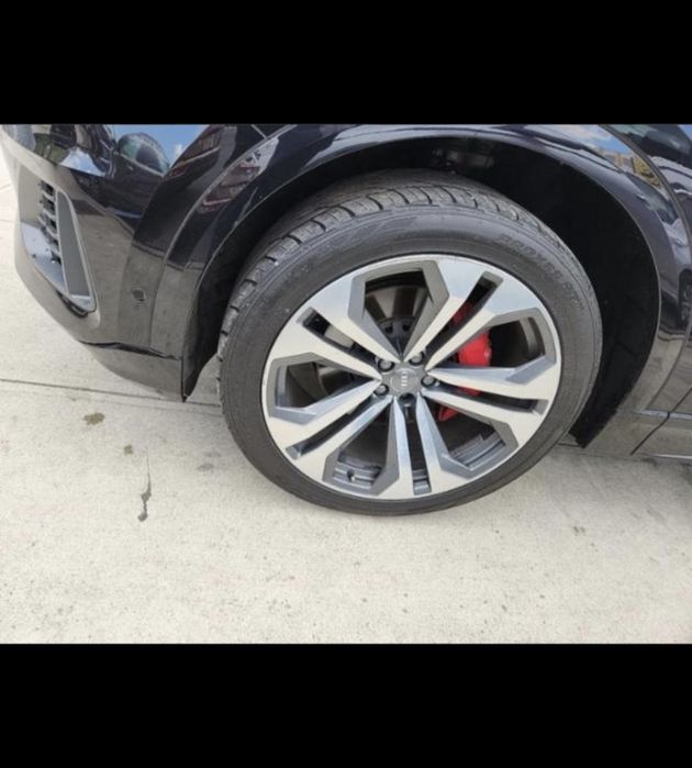 Audi Q8 3.0 340 коня с масаж, хед ъп, 22ки ковани на 25.2 в България