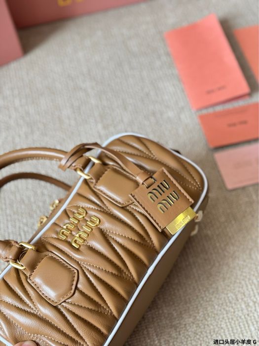 Geanta Miu Miu piele naturala pe comanda