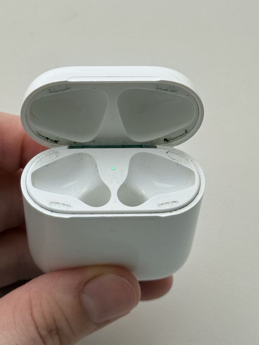 Кейс от Apple AirPods (оригинал)