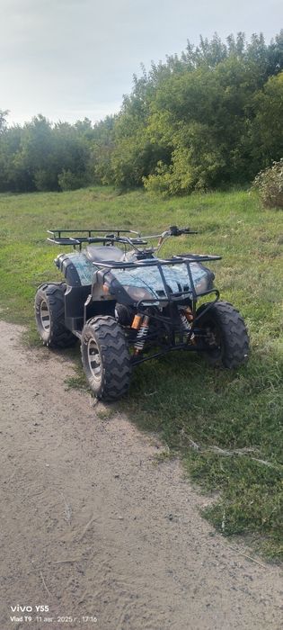 Квадроцикл на ходу 9.л.с