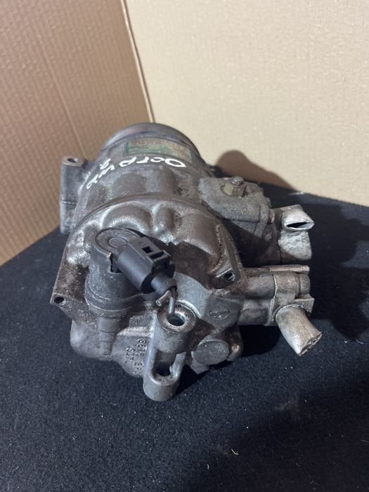Compresor AC / climă Skoda Octavia 2 1.9 cod 1K0 820 803 Q