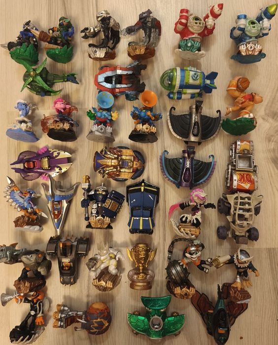 Skylanders la bucata,lot sau schimb 140 figurine, portale,jocuri
