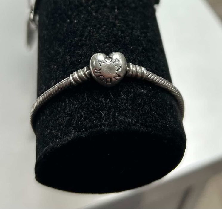 Гривна на Пандора