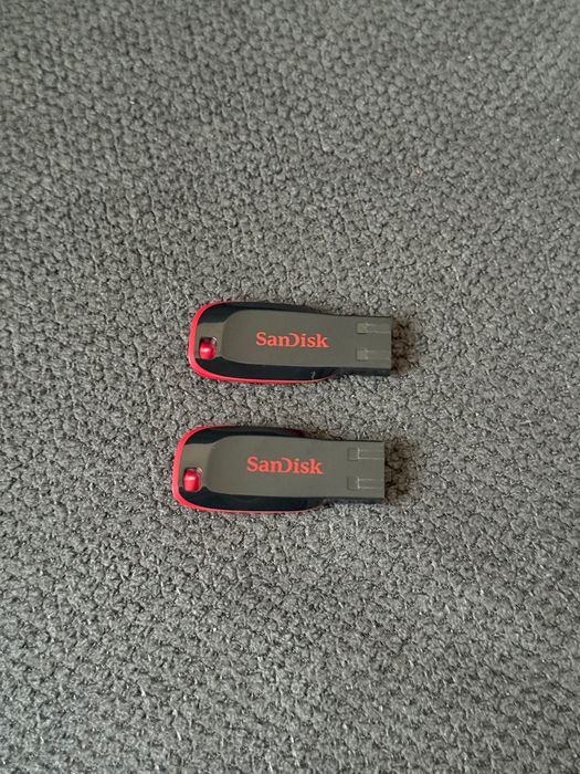 Нови флашки SanDisk Ultra USB 3.0 64gb всяка