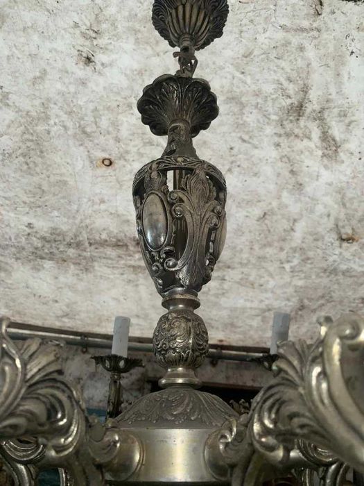 Candelabru cu opt brate stil baroc
