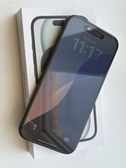 iPhone 15       Б/у