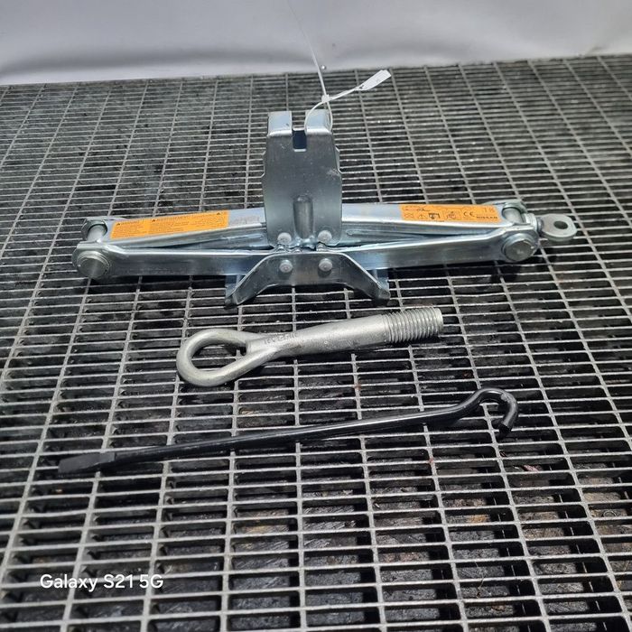 Cric Nissan Qashqai 2008 - 2010 (1455)